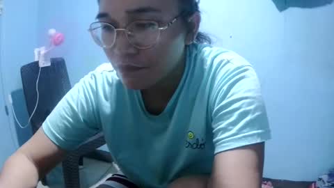 naughtykate69495126 online show from April 29, 3:21 am