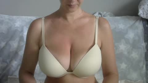 Chris online show from July 7, 6:27 am
