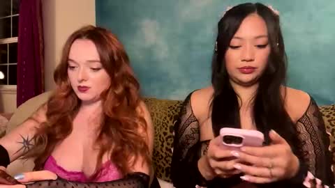 Snapshot of naughtymisslux chatting on September 19, 4:22 am naughtymisslux online show from September 19, 4:22 am