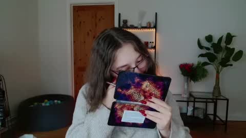 Snapshot of naughtyrapunzel7 chatting on December 6, 10:38 am Ella - Naughty Rapunzel online show from December 6, 10:38 am