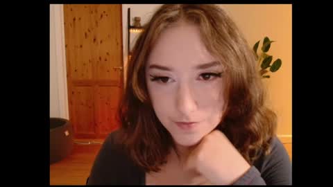 Snapshot of naughtyrapunzel7 chatting on December 28, 10:13 pm Ella - Naughty Rapunzel online show from December 28, 10:13 pm