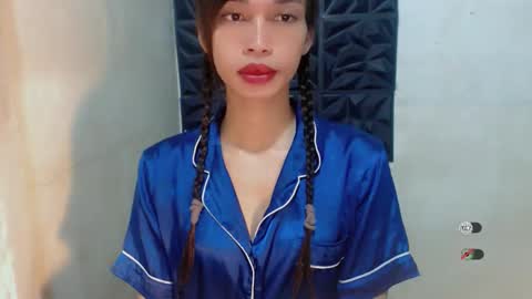 Celine online show from October 29, 4:42 pm