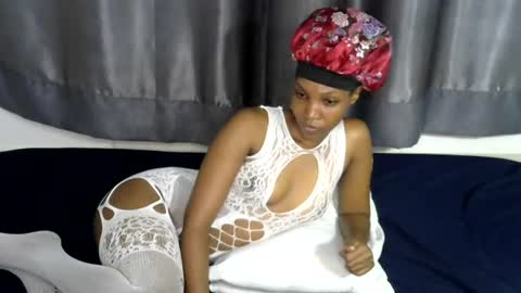 naughtyy4u online show from August 1, 2:08 pm