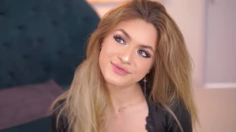 Naya online show from March 4, 8:26 pm