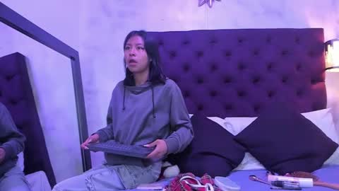 Snapshot of nayara_macherano chatting on February 20, 9:11 am nayara_macherano online show from February 20, 9:11 am