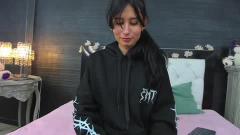 Naye  online show from February 8, 1:44 pm