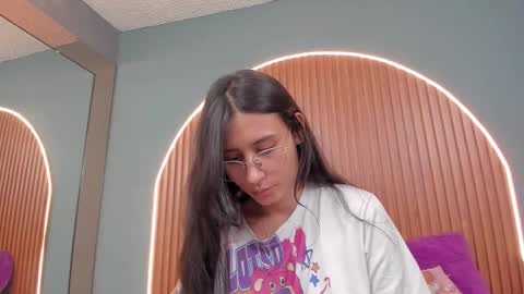 Naye  online show from February 3, 6:40 am