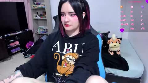 Geek Nicole    im Neeko UwU online show from November 8, 5:18 pm