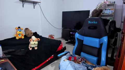 Geek Nicole    im Neeko UwU online show from July 8, 11:56 am