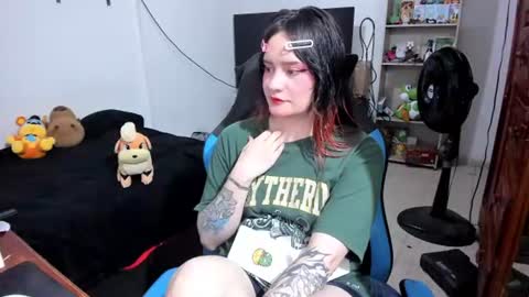 Geek Nicole    im Neeko UwU online show from June 17, 11:55 am