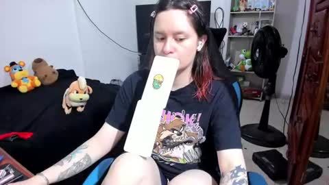 Geek Nicole    im Neeko UwU online show from June 16, 11:44 am