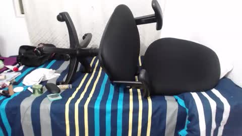 Snapshot of negrita_25 chatting on October 10, 11:53 pm Zoe online show from October 10, 11:53 pm