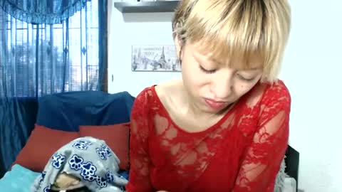 Snapshot of nena_lov chatting on January 22, 9:55 pm Star online show from January 22, 9:55 pm