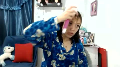 Snapshot of nena_lov chatting on December 29, 12:20 am Star online show from December 29, 12:20 am