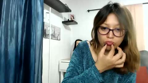 Snapshot of nena_lov chatting on September 13, 2:08 am Star online show from September 13, 2:08 am