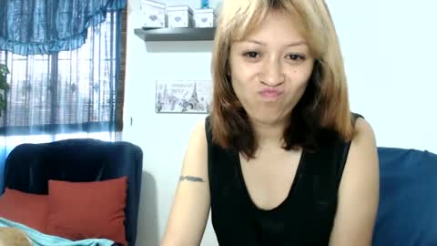 Snapshot of nena_lov chatting on February 12, 5:37 pm Star online show from February 12, 5:37 pm
