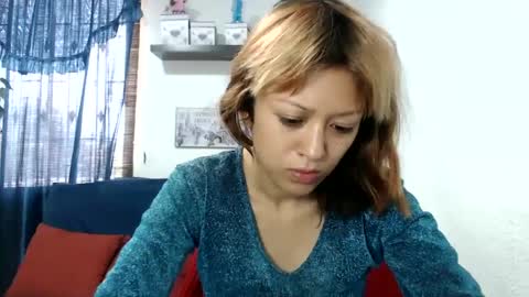 Snapshot of nena_lov chatting on February 6, 3:41 pm Star online show from February 6, 3:41 pm