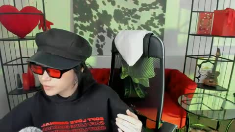 Neo Geisha online show from May 2, 1:03 pm