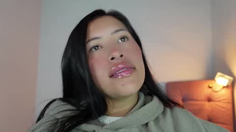 Helena    Every Friday new video for my fan club loves  online show from October 17, 6:11 pm