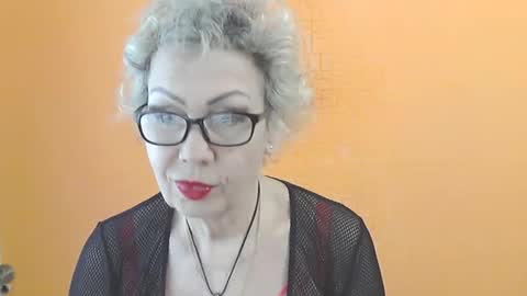 NessyJenixs online show from March 7, 7:37 am