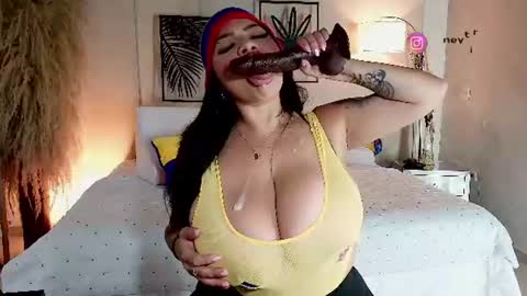 Sandra online show from July 3, 12:11 pm