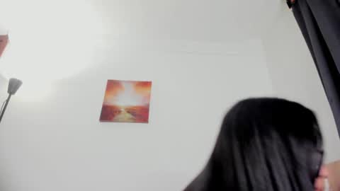 laura  online show from July 9, 12:13 am
