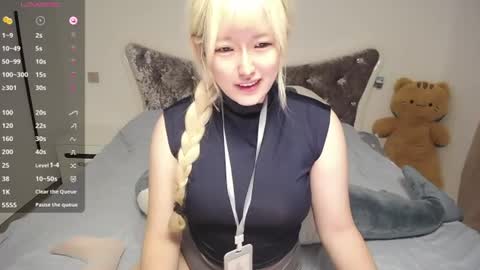 Belle online show from August 1, 11:07 pm
