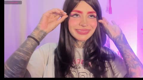 Snapshot of nicki_1 chatting on October 5, 4:17 am   Help me reach 100 thumbs up online show from October 5, 4:17 am