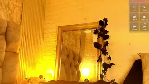 nickollsaenz online show from July 24, 4:54 am