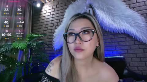 Nicky online show from November 28, 12:52 pm