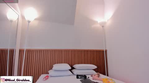 Nicol online show from February 20, 6:26 am