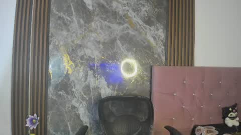 Nicol sanchez online show from June 22, 12:37 am