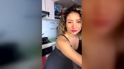 Nicol  online show from February 22, 4:19 pm