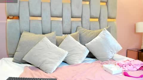 nicole_fisherr online show from March 15, 5:42 am