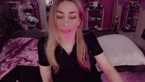 Nicole online show from May 11, 12:24 am