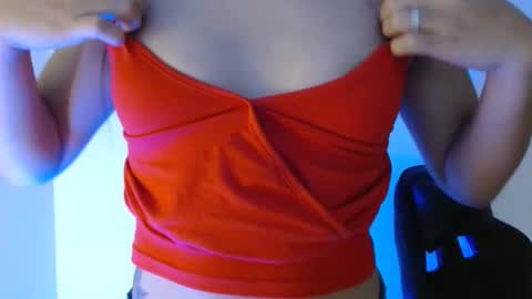 nicole_kiss01 online show from February 6, 1:25 pm