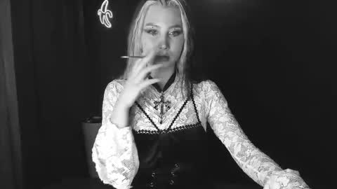 Nicole online show from November 2, 4:27 am