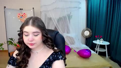 Snapshot of nicolefoxery chatting on February 21, 3:12 am nicolefoxery online show from February 21, 3:12 am