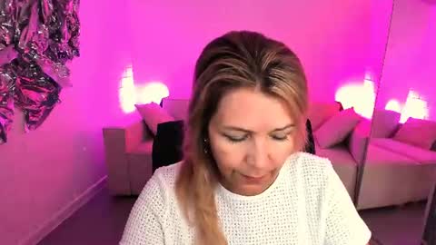 nicolehits online show from June 25, 1:13 pm