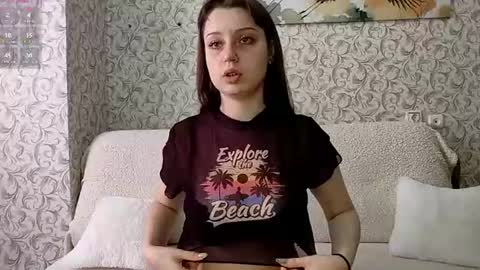 NicoleMoretti online show from July 15, 7:02 am