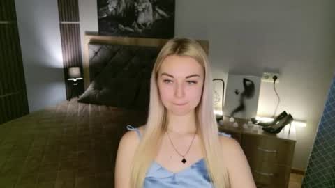 NicoleStunning online show from June 9, 6:46 am