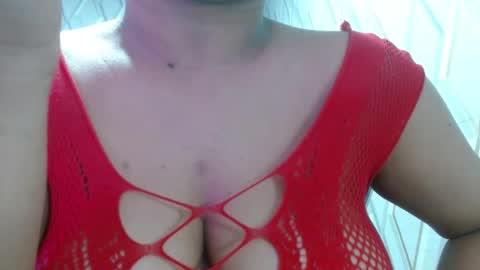 Snapshot of nicolletaylorq chatting on February 12, 12:48 am Nicolle Miley online show from February 12, 12:48 am