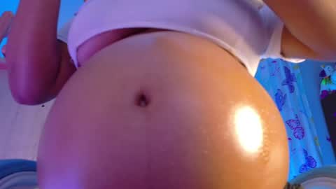 Nicolle Miley online show from July 6, 5:24 am