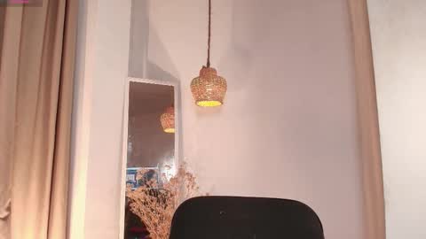 nicolletease online show from December 3, 1:13 pm