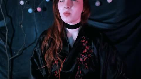 Lilitht online show from November 15, 4:24 am