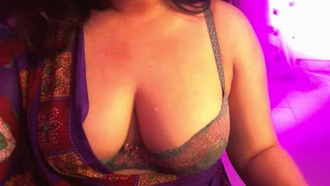 nightqueen107446 online show from March 6, 3:34 am