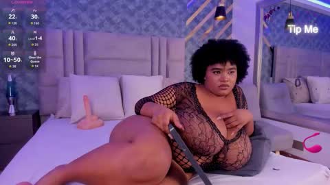 NiiaMoore online show from November 13, 8:08 pm