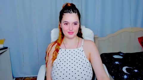 Snapshot of nika_tailor chatting on December 3, 10:15 am Nika online show from December 3, 10:15 am