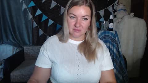 Snapshot of nikaskylink chatting on September 25, 3:49 am Nika online show from September 25, 3:49 am