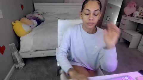 nikayasworld online show from February 4, 2:36 am